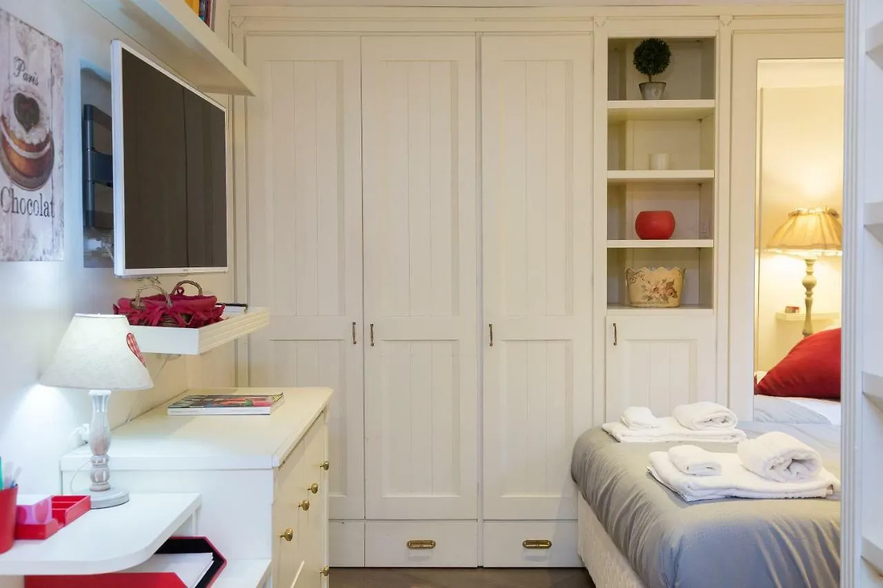Pantheon Romantic Loft Rome