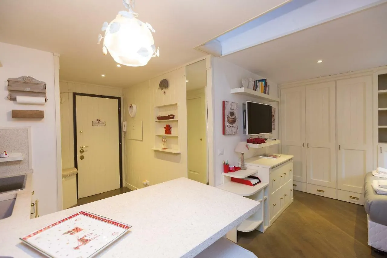 Pantheon Romantic Loft Italy
